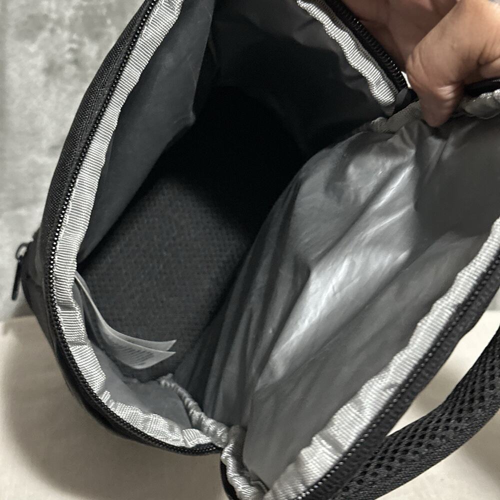 Nike Hoops Elite Fuel Pack Insulated Lunch Bag Black Silver Durable Dual Storage - Picture 7 of 11